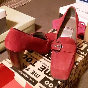 Me too healed dress shoes.